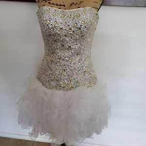 White party/prom/wedding dress